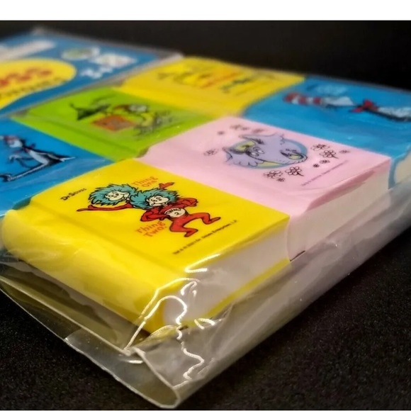 Toys Lot Of 2 Dr Seuss Mini Book Erasers Cat In The Hat Teachers Stoc